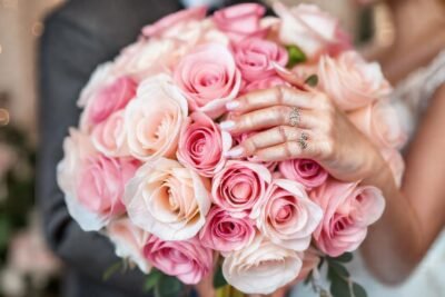 Aniversario romántico y soñador con rosas