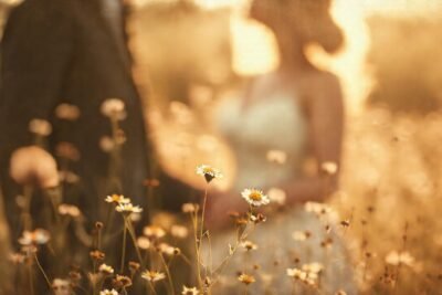 Una fotografía antigua evoca romanticismo nostálgico
